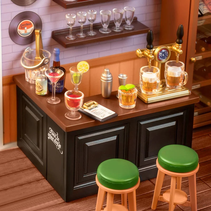 Rolife Leisurely Cheers Bar DIY Plastic Miniature House, Only Supports TK And Independent Website Platforms