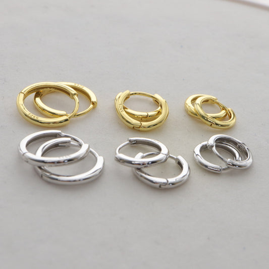 Unisex earrings in various sizes