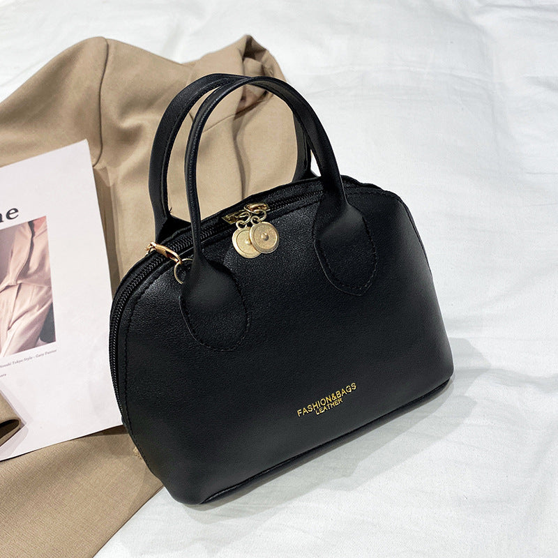 women's simple and fashionable messenger bag handbag