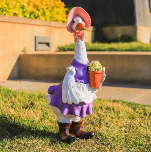 Cute Resin Duck Outdoor Statue Flexible Simulation Duck Ornaments For Outdoor Yard Lawn Garden Decorations