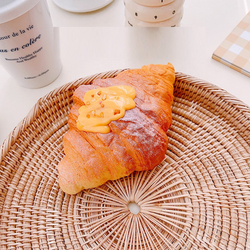 Soft and slow-rebound bread Toy
