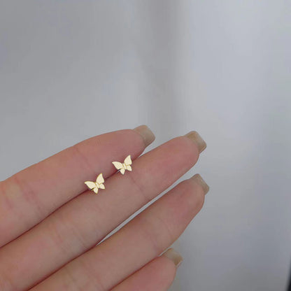 Female student's niche simple design earrings