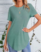 Single-breasted loose-fitting T-shirt with button-down back