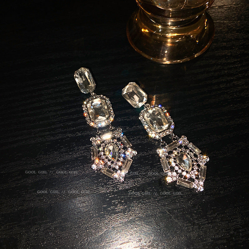 European and American popular diamond-encrusted metal long tassel earrings for women, high-end earrings with niche temperament