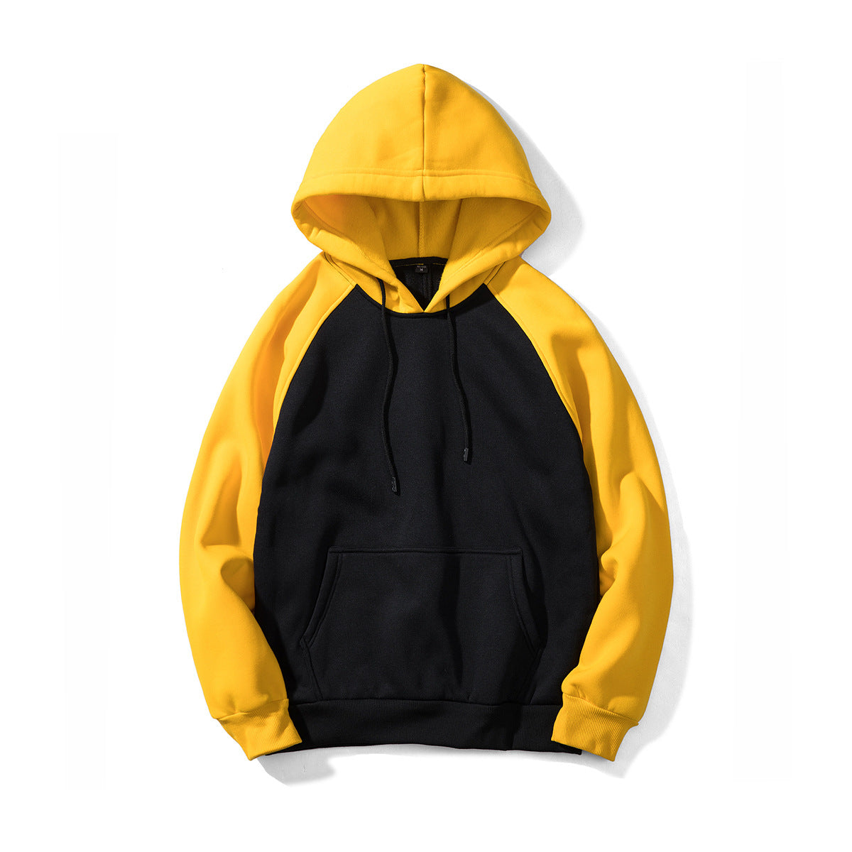 Oversized long-sleeved hooded sweatshirt