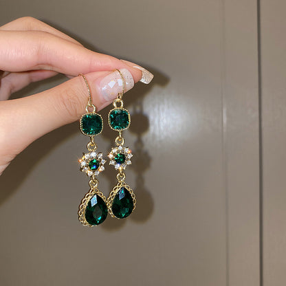 European and American popular diamond-encrusted metal long tassel earrings for women, high-end earrings with niche temperament