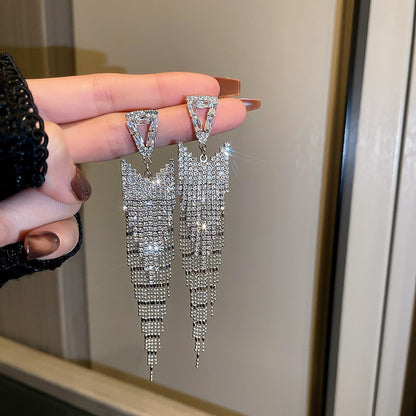 European and American popular diamond-encrusted metal long tassel earrings for women, high-end earrings with niche temperament