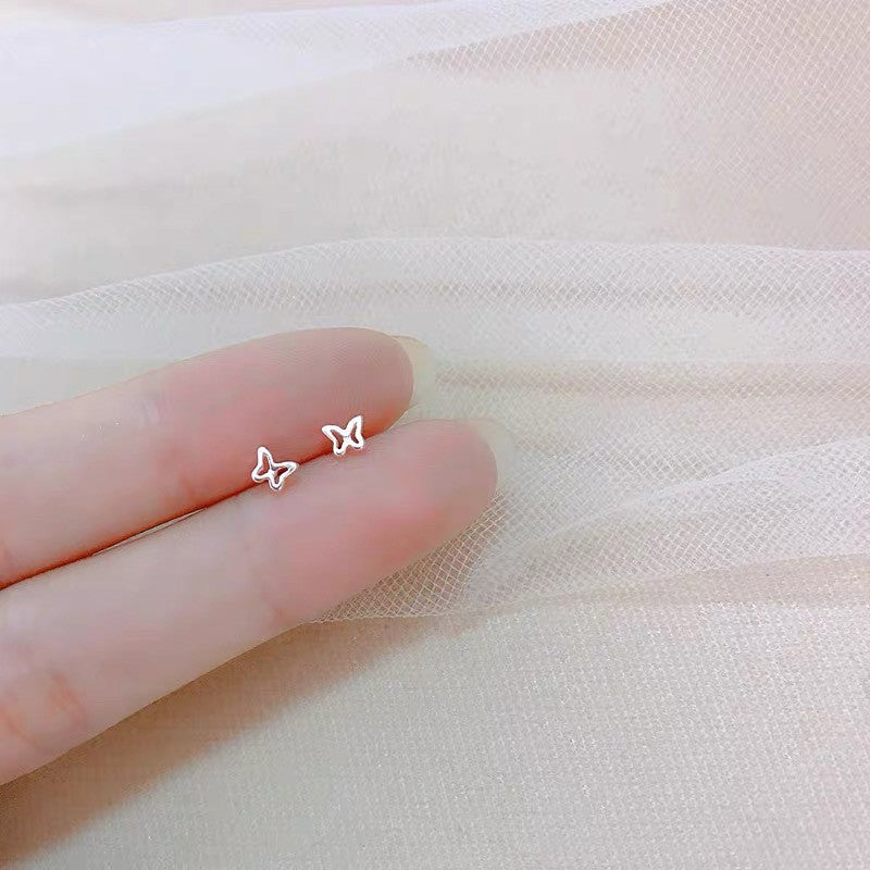 Female student's niche simple design earrings