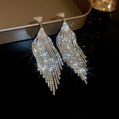 European and American popular diamond-encrusted metal long tassel earrings for women, high-end earrings with niche temperament