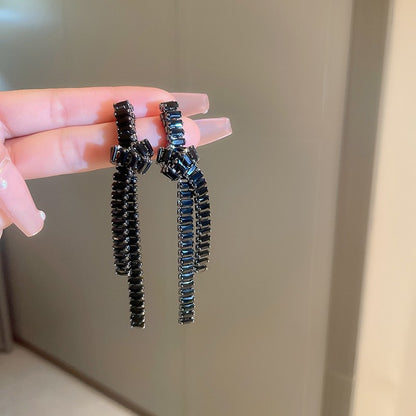 European and American popular diamond-encrusted metal long tassel earrings for women, high-end earrings with niche temperament